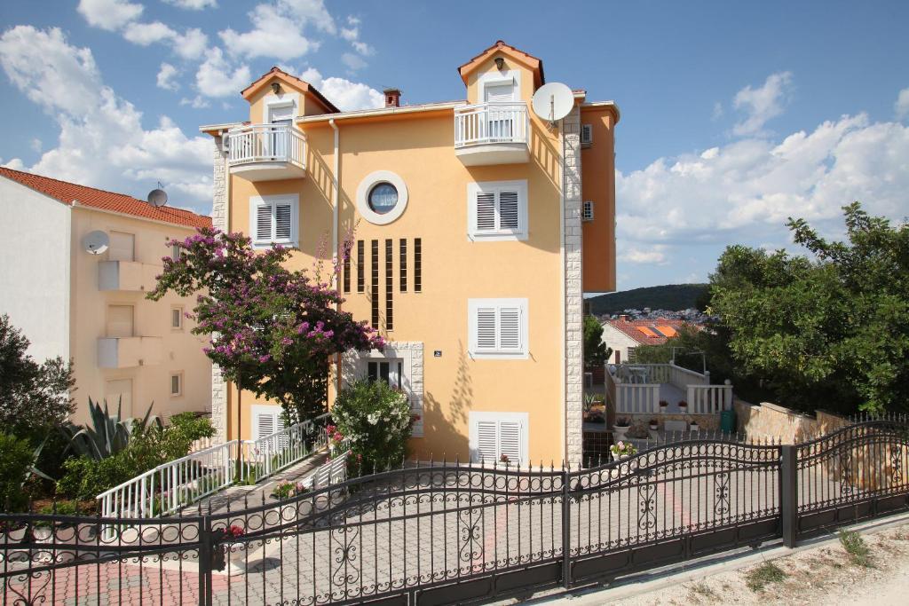 Villa Adriatic Trogir Exterior photo